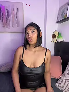 Snapshot of Isabella_fasilier chatting on 03-10-25, 04:07 Isabella fasilier online show from 03-10-25, 04:07