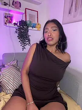 Snapshot of Isabella_fasilier chatting on 02-18-26, 12:39 Isabella fasilier online show from 02-18-26, 12:39