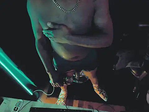 Pressure69mee online show from 02-27-25, 05:45