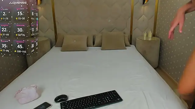 Snapshot of EmmaSparky chatting on 11-07-25, 11:54 EmmaSparky online show from 11-07-25, 11:54