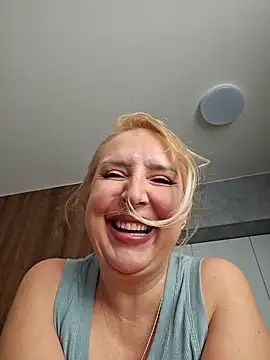 MariaRichi  online show from 03-06-25, 10:52