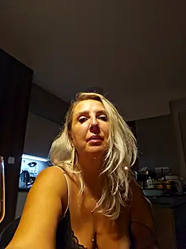 MariaRichi  online show from 10-13-25, 07:58