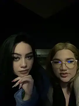 Snapshot of Gya_Rue chatting on 03-11-25, 12:39 Gya Rue online show from 03-11-25, 12:39