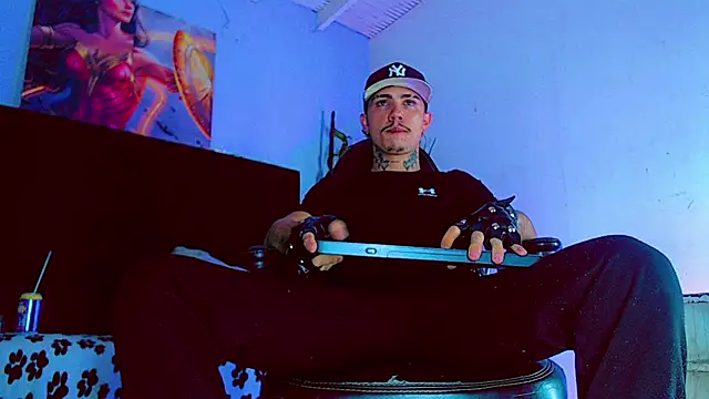 Snapshot of HannibalLester chatting on 10-26-25, 06:14 HannibalLester online show from 10-26-25, 06:14