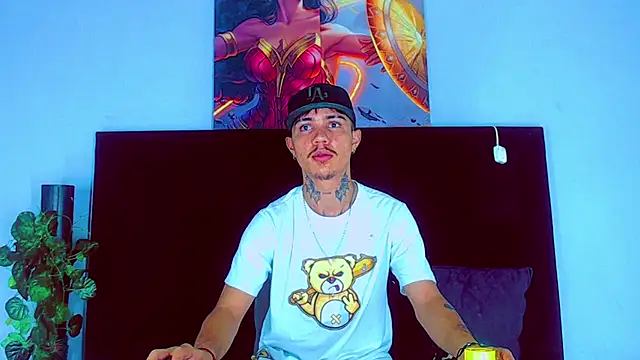 Snapshot of HannibalLester chatting on 11-19-25, 04:34 HannibalLester online show from 11-19-25, 04:34