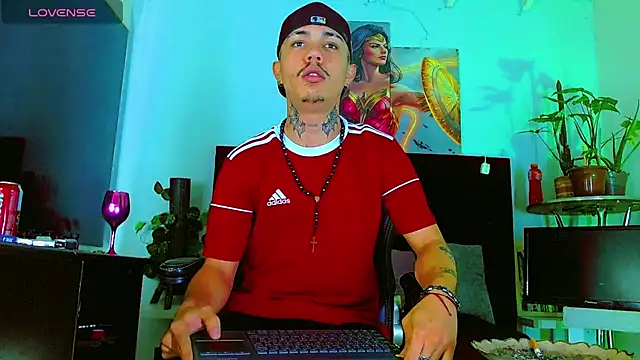 Snapshot of HannibalLester chatting on 02-15-26, 05:09 HannibalLester online show from 02-15-26, 05:09