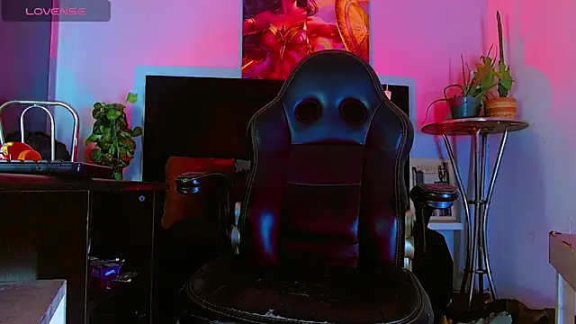 Snapshot of HannibalLester chatting on 02-19-26, 06:09 HannibalLester online show from 02-19-26, 06:09