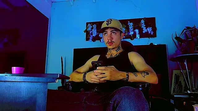 Snapshot of HannibalLester chatting on 02-22-26, 06:28 HannibalLester online show from 02-22-26, 06:28