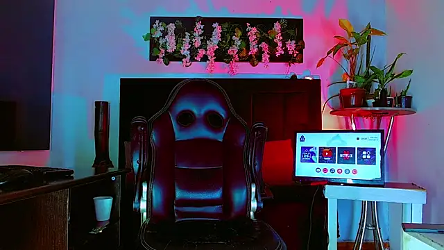 Snapshot of HannibalLester chatting on 03-03-26, 03:56 HannibalLester online show from 03-03-26, 03:56