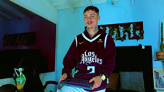 Snapshot of HannibalLester chatting on 03-08-26, 05:22 HannibalLester online show from 03-08-26, 05:22