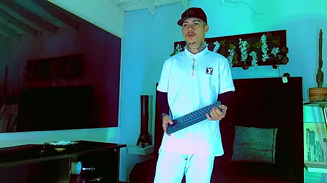 Snapshot of HannibalLester chatting on 03-14-26, 02:28 HannibalLester online show from 03-14-26, 02:28