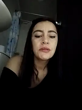 Snapshot of hailey85 chatting on 12-21-25, 03:08 hailey85 online show from 12-21-25, 03:08