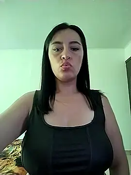 Snapshot of hailey85 chatting on 02-08-26, 04:10 hailey85 online show from 02-08-26, 04:10