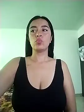 Snapshot of hailey85 chatting on 02-11-26, 06:46 hailey85 online show from 02-11-26, 06:46