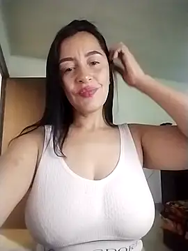 Snapshot of hailey85 chatting on 02-23-26, 10:18 hailey85 online show from 02-23-26, 10:18