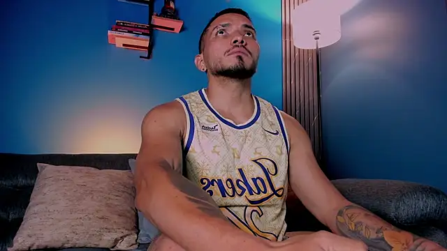 maximusclark1 online show from 10-27-25, 01:09