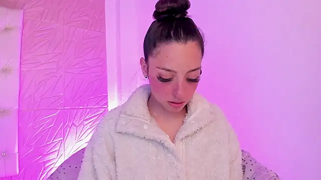 sadashi moon  online show from 03-17-25, 01:35