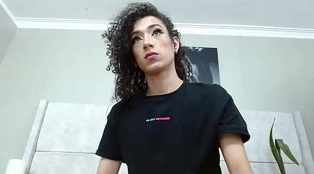 Snapshot of sweet_amalia4 chatting on 03-14-25, 04:40 sweet amalia4 online show from 03-14-25, 04:40