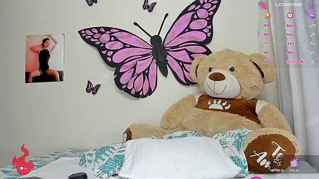 Snapshot of sweet_amalia4 chatting on 10-18-25, 07:03 sweet amalia4 online show from 10-18-25, 07:03