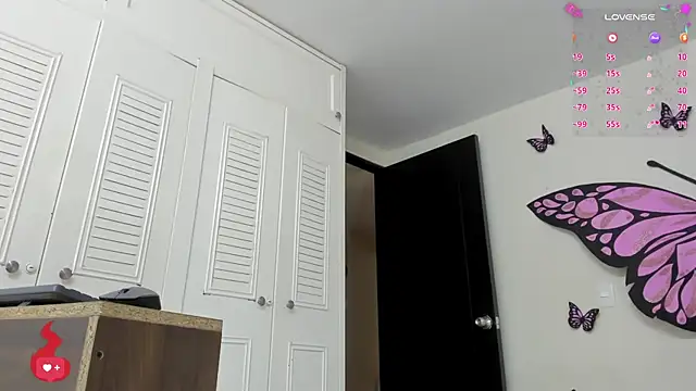 Snapshot of sweet_amalia4 chatting on 11-07-25, 07:25 sweet amalia4 online show from 11-07-25, 07:25