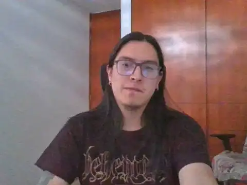 Snapshot of Pitton031 chatting on 06-24-26, 07:46 Pitton031 online show from 06-24-26, 07:46