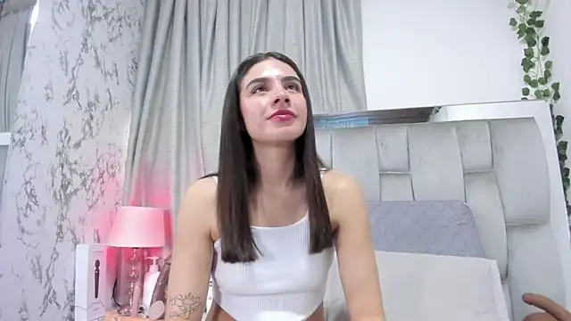 dafne queenn online show from 09-18-25, 01:02