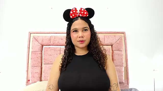 zoee lovv online show from 01-11-25, 03:13