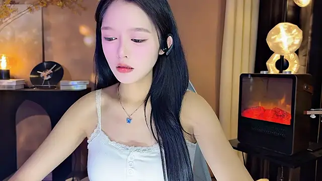 xiaodaibabyy online show from 12-09-24, 11:36