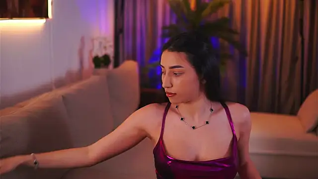 Snapshot of GinaValentinna chatting on 02-27-25, 07:26 GinaValentinna online show from 02-27-25, 07:26