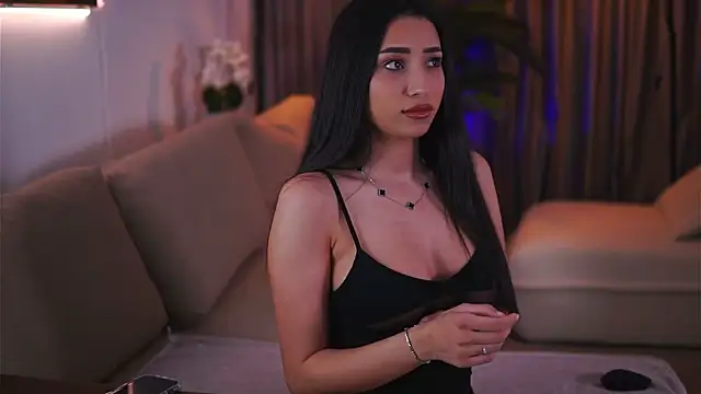 Snapshot of GinaValentinna chatting on 03-12-25, 07:28 GinaValentinna online show from 03-12-25, 07:28