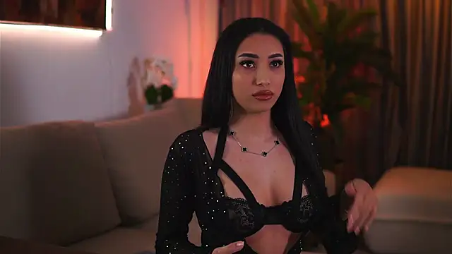 Snapshot of GinaValentinna chatting on 03-22-25, 08:26 GinaValentinna online show from 03-22-25, 08:26