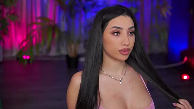 Snapshot of GinaValentinna chatting on 10-14-25, 06:42 GinaValentinna online show from 10-14-25, 06:42