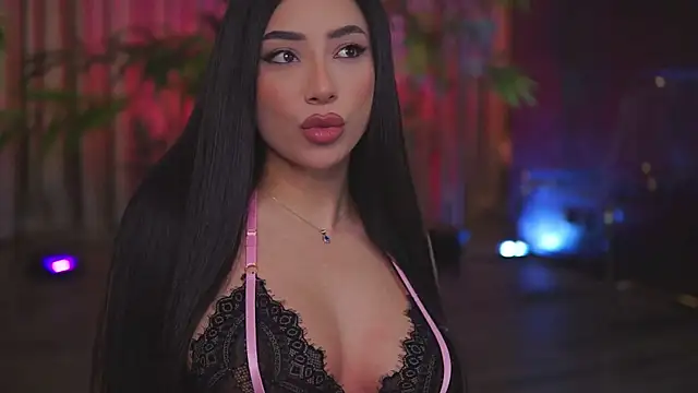 Snapshot of GinaValentinna chatting on 01-08-26, 07:38 GinaValentinna online show from 01-08-26, 07:38