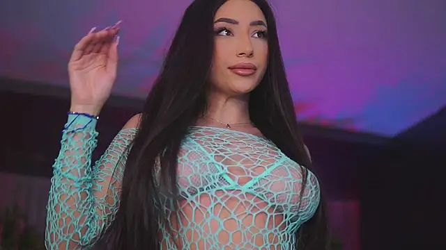 Snapshot of GinaValentinna chatting on 01-09-26, 07:48 GinaValentinna online show from 01-09-26, 07:48