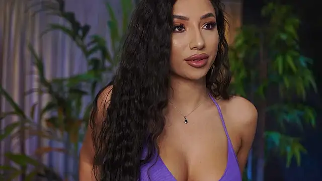 Snapshot of GinaValentinna chatting on 03-07-26, 07:55 GinaValentinna online show from 03-07-26, 07:55