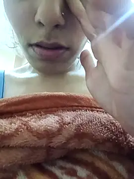 Snapshot of InLero chatting on 02-04-25, 12:00 InLero online show from 02-04-25, 12:00