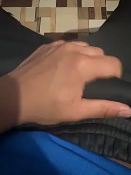 Snapshot of thediference chatting on 12-15-25, 05:12 thediference online show from 12-15-25, 05:12