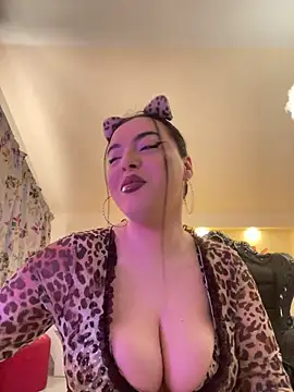 KeiraDark online show from 05-01-26, 04:17