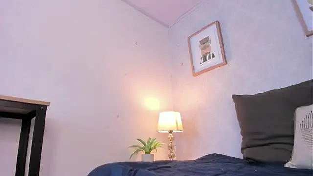 Caroline dh online show from 04-29-26, 05:30