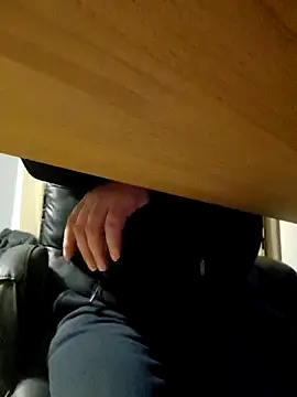 Snapshot of JJBOY-SF chatting on 03-19-25, 12:45 JJBOY-SF online show from 03-19-25, 12:45