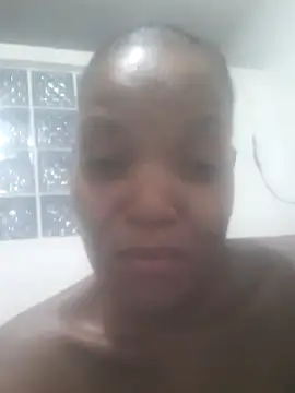 Snapshot of Feathergal69_ chatting on 02-18-25, 07:41 Feathergal69 online show from 02-18-25, 07:41