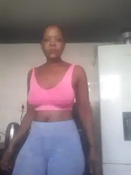 Snapshot of Feathergal69_ chatting on 02-21-25, 05:46 Feathergal69 online show from 02-21-25, 05:46