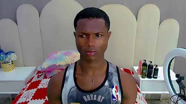 Snapshot of joel_blackcock chatting on 10-29-25, 03:03 joel blackcock online show from 10-29-25, 03:03