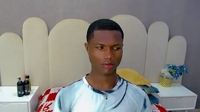 Snapshot of joel_blackcock chatting on 12-02-25, 02:45 joel blackcock online show from 12-02-25, 02:45