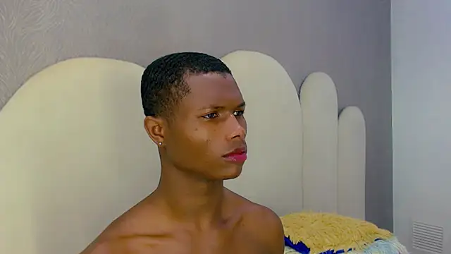 Snapshot of joel_blackcock chatting on 01-11-26, 04:01 joel blackcock online show from 01-11-26, 04:01