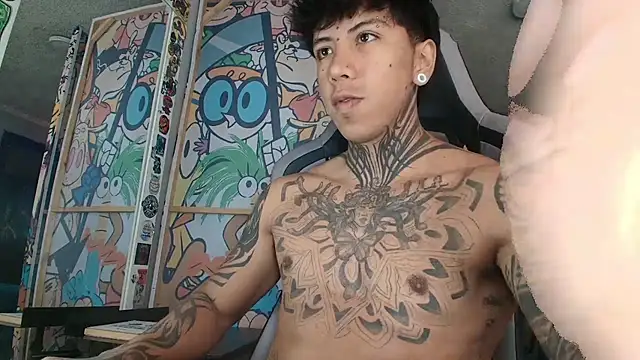 Nickhot0609 online show from 09-10-25, 03:01