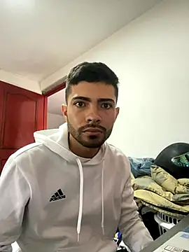 Jestebanano online show from 10-27-25, 02:10