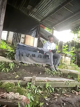 Jestebanano online show from 04-20-26, 12:08