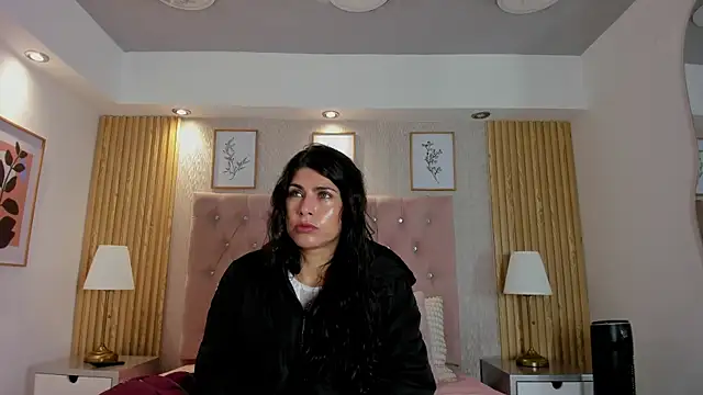 Snapshot of Melodi_Roux chatting on 06-13-26, 12:03 Melodi Roux online show from 06-13-26, 12:03