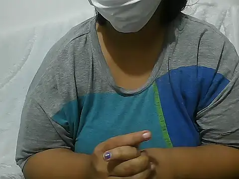 Snapshot of Queen_of_boobs01 chatting on 01-08-25, 05:48 Queen of boobs01 online show from 01-08-25, 05:48